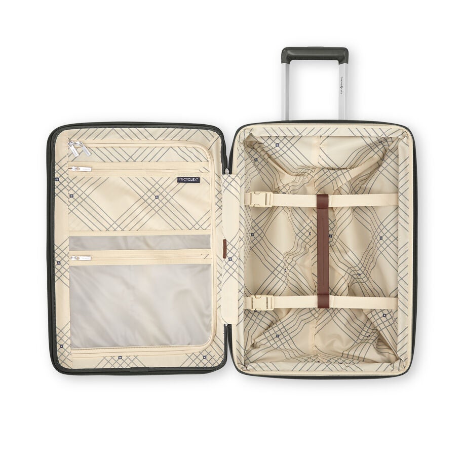 Virtuosa Carry-On Spinner in the color Pine Green. image number 1